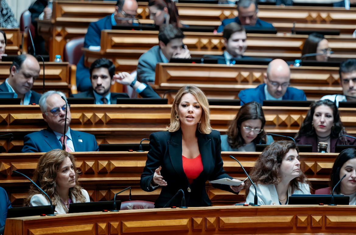 Vânia Jesus vota ao lado da Madeira e viabiliza correções ao Subsídio Social de Mobilidade