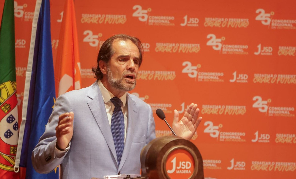 CONGRESSO JSD - Miguel Albuquerque apela a que os Jovens continuem a lutar, sem medo, pelo futuro da Madeira